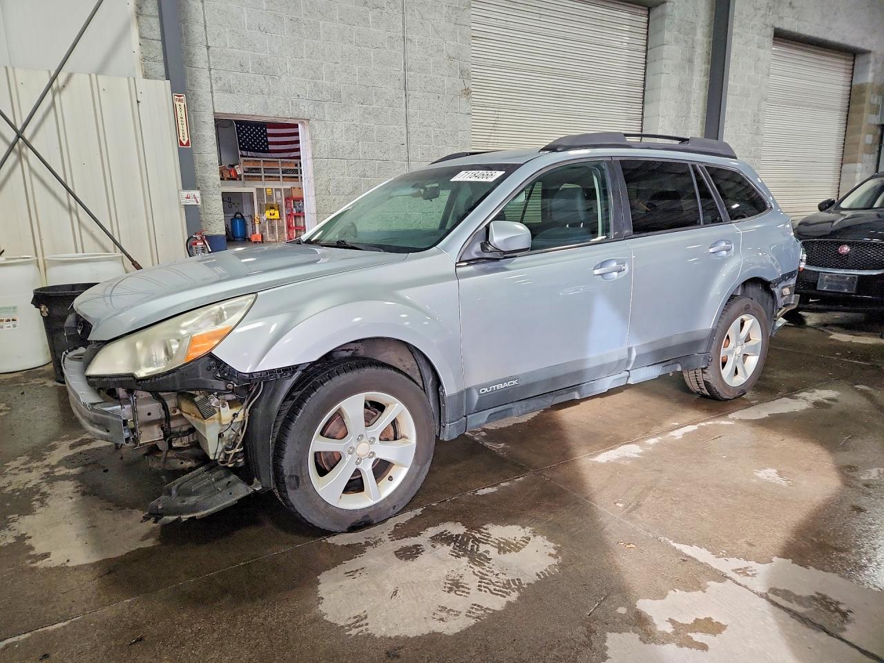 2013 SUBARU LEGACY 2.5I PREMIUM | 4S4BRCCC6D3320378 | UPCARS