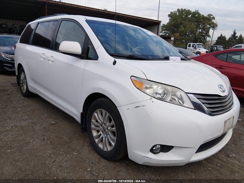 2013 TOYOTA SIENNA XLE V6 8 PASSENGER | 5TDYK3DC4DS280348 | UPCARS