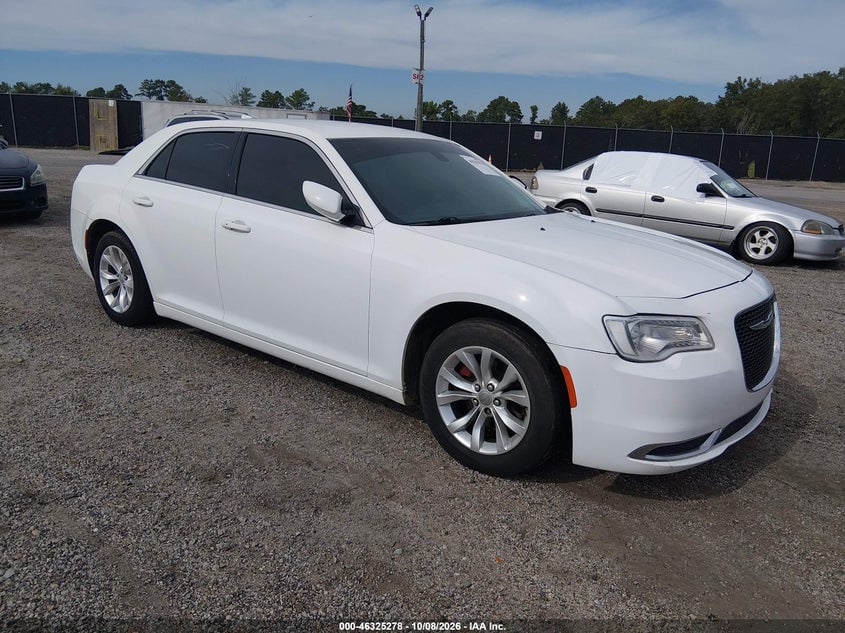2016 CHRYSLER 300 LIMITED | 2C3CCAAG4GH156316 | UPCARS