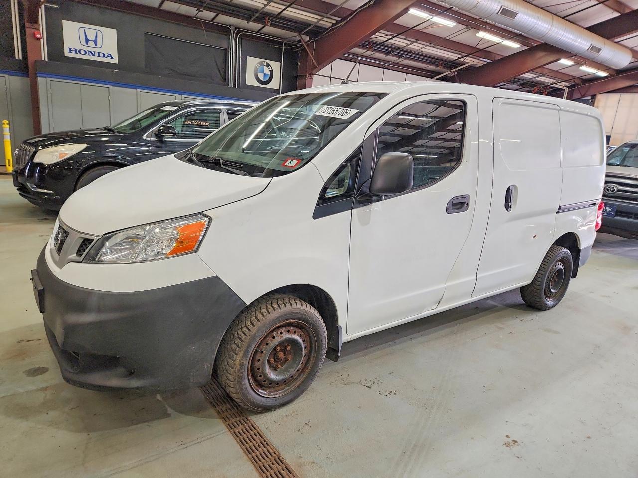 2015 NISSAN NV200 S | 3N6CM0KN9FK710541 | UPCARS
