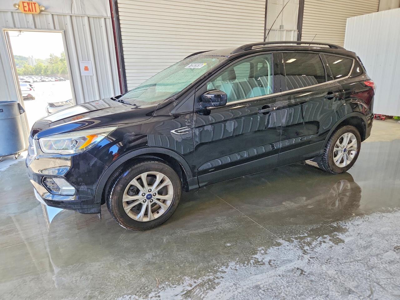 2017 FORD ESCAPE SE | 1FMCU9GD2HUC00926 | UPCARS