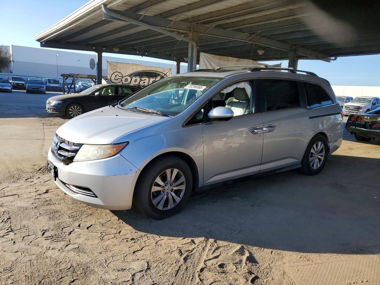2015 HONDA ODYSSEY EXL | 5FNRL5H63FB078173 | UPCARS