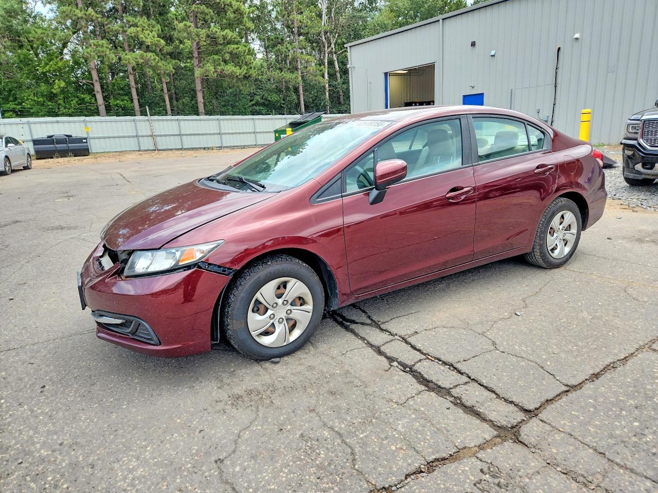 2015 HONDA CIVIC LX | 19XFB2F51FE050067 | UPCARS