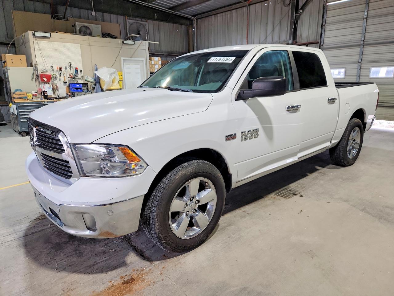 2015 RAM 1500 SLT | 1C6RR6LT2FS561794 | UPCARS