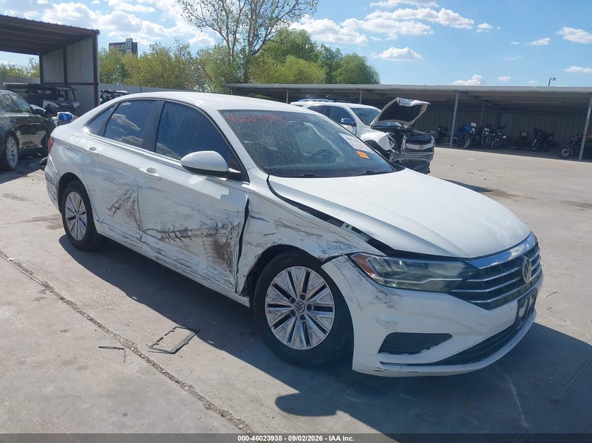 2019 VOLKSWAGEN JETTA 1.4T R-LINE/1.4T S/1.4T SE | 3VWC57BU1KM268978 | UPCARS