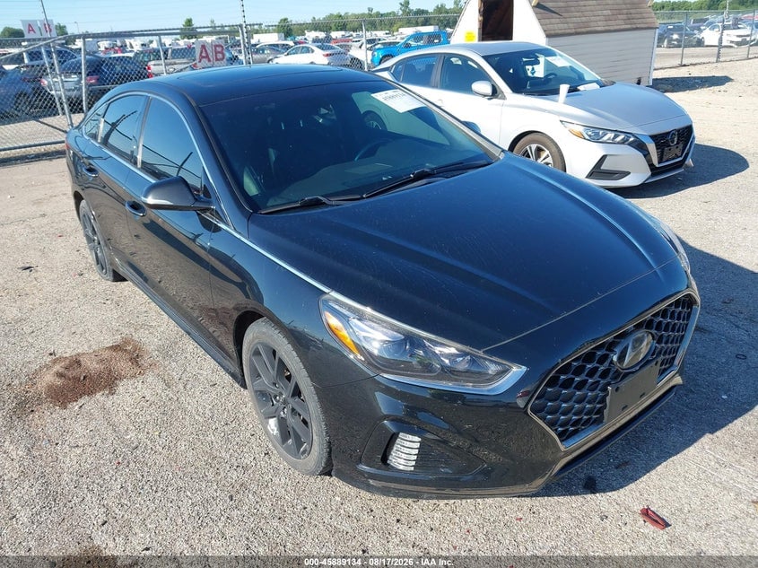 2018 HYUNDAI SONATA LIMITED 2.0T | 5NPE34AB7JH657693 | UPCARS