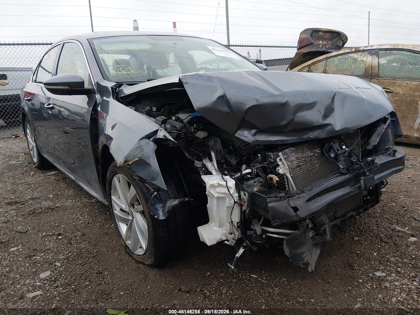 2018 VOLKSWAGEN PASSAT 2.0T SE | 1VWBA7A32JC012428 | UPCARS