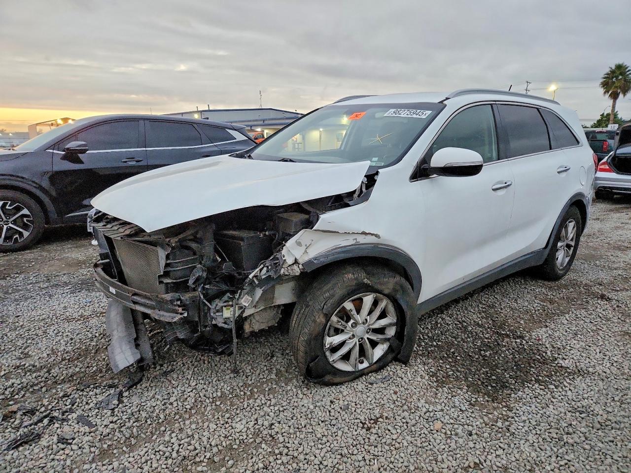 2017 KIA SORENTO LX | 5XYPG4A38HG294943 | UPCARS