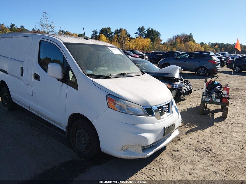 2015 NISSAN NV200 SV | 3N6CM0KN5FK701142 | UPCARS