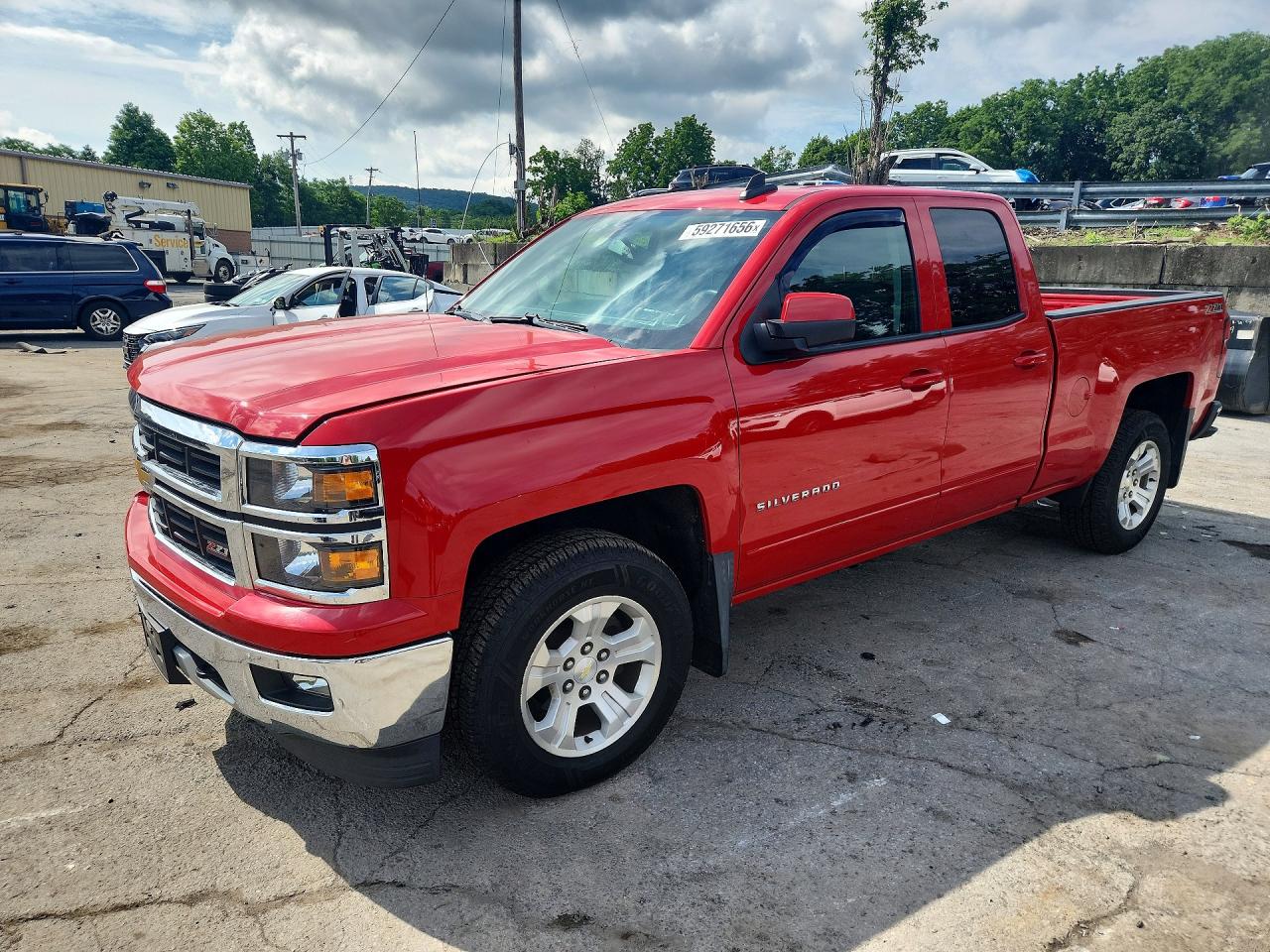 2015 CHEVROLET SILVERADO K1500 LT | 1GCVKREC4FZ172608 | UPCARS