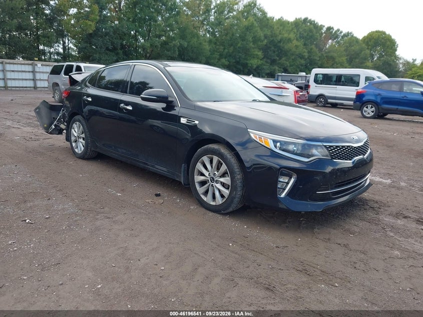 2018 KIA OPTIMA S | 5XXGT4L38JG213541 | UPCARS