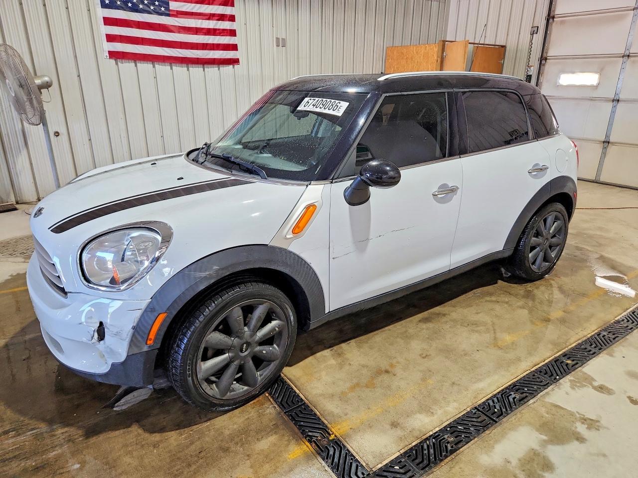 2014 MINI COOPER COUNTRYMAN | WMWZB3C52EWR37976 | UPCARS