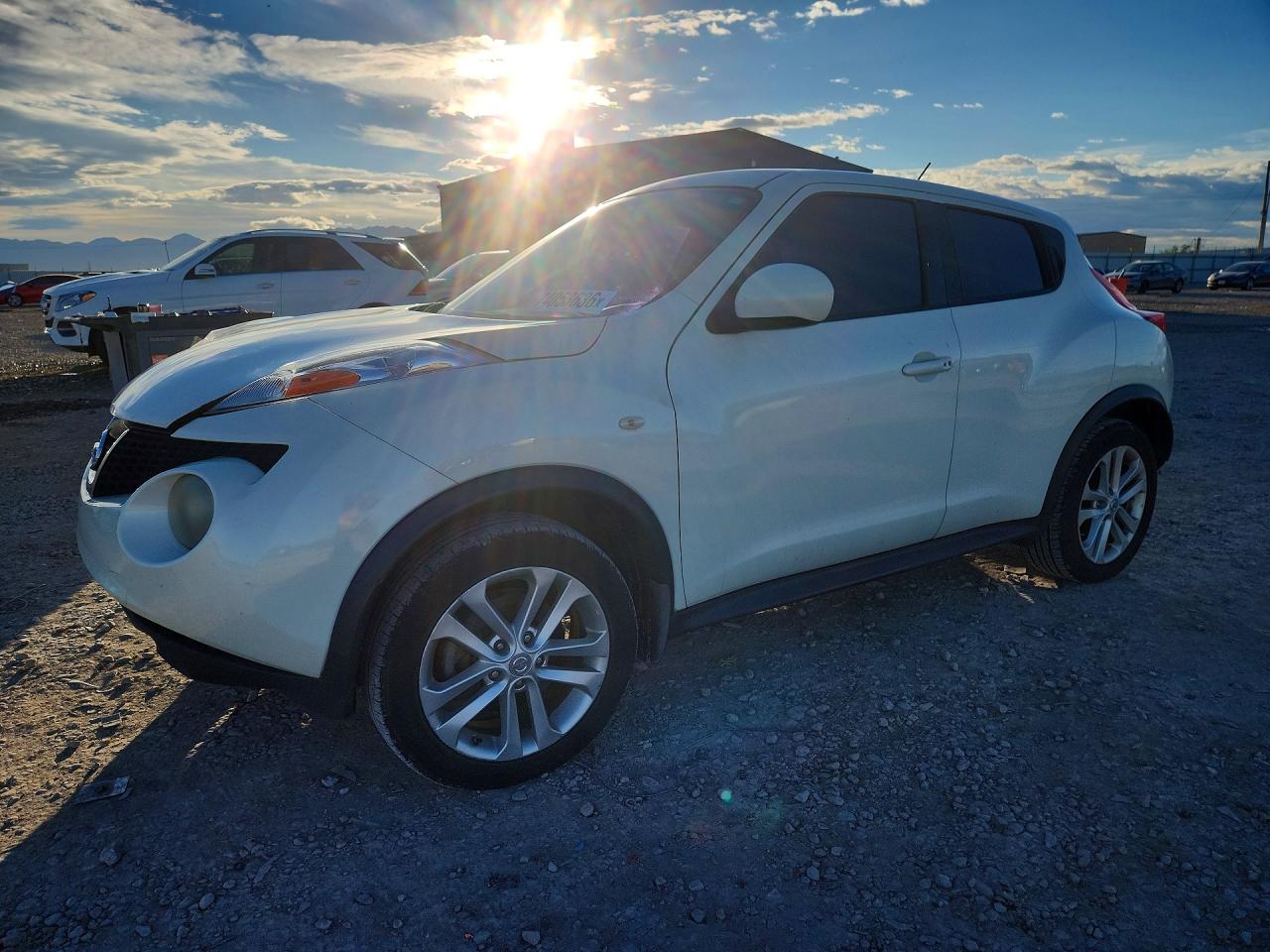 2011 NISSAN JUKE S | JN8AF5MVXBT012202 | UPCARS