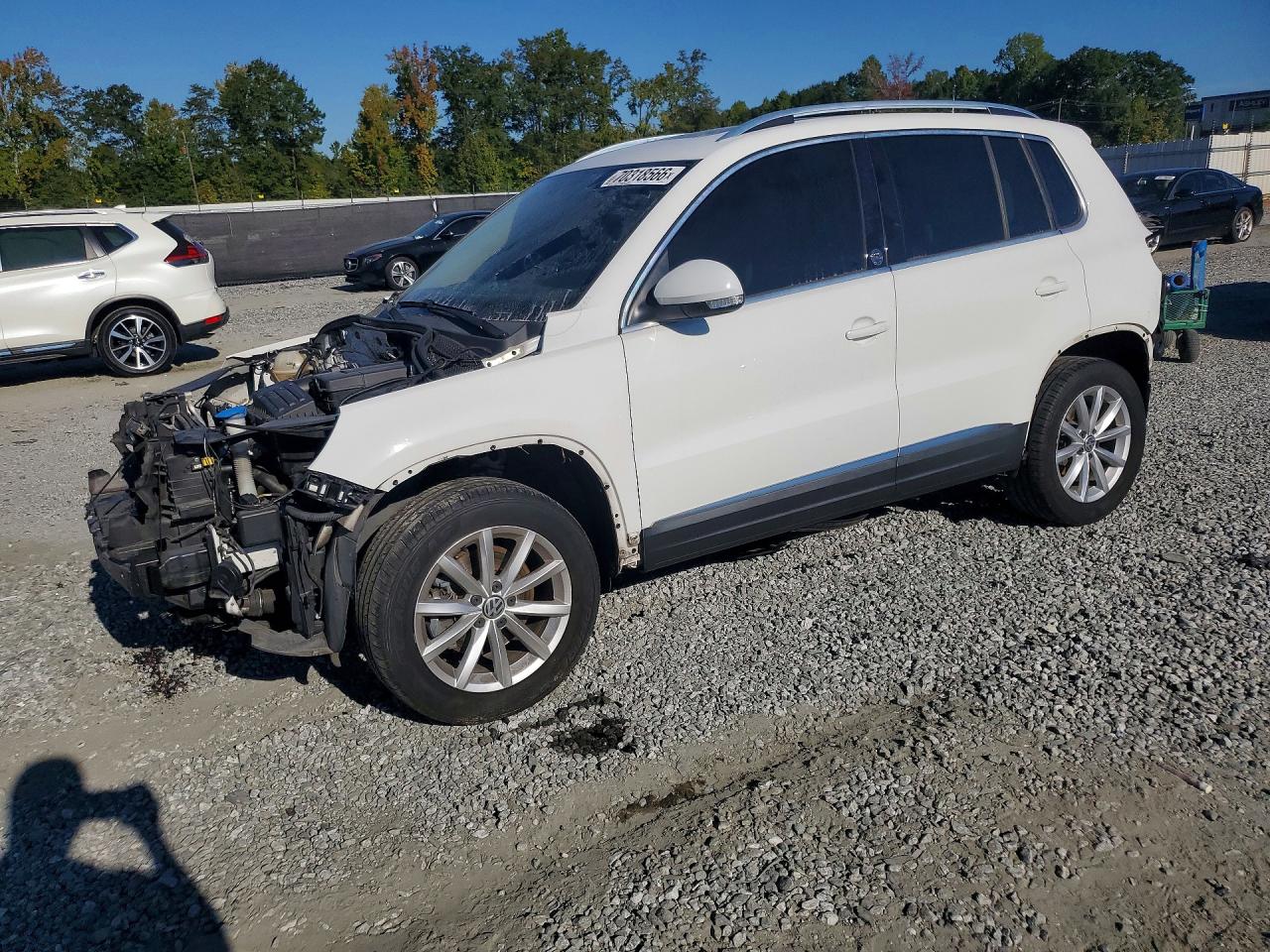 2017 VOLKSWAGEN TIGUAN WOLFSBURG | WVGSV7AX0HK011882 | UPCARS