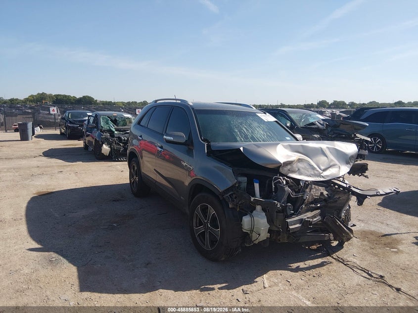 2014 KIA SORENTO LX | 5XYKTCA68EG523174 | UPCARS