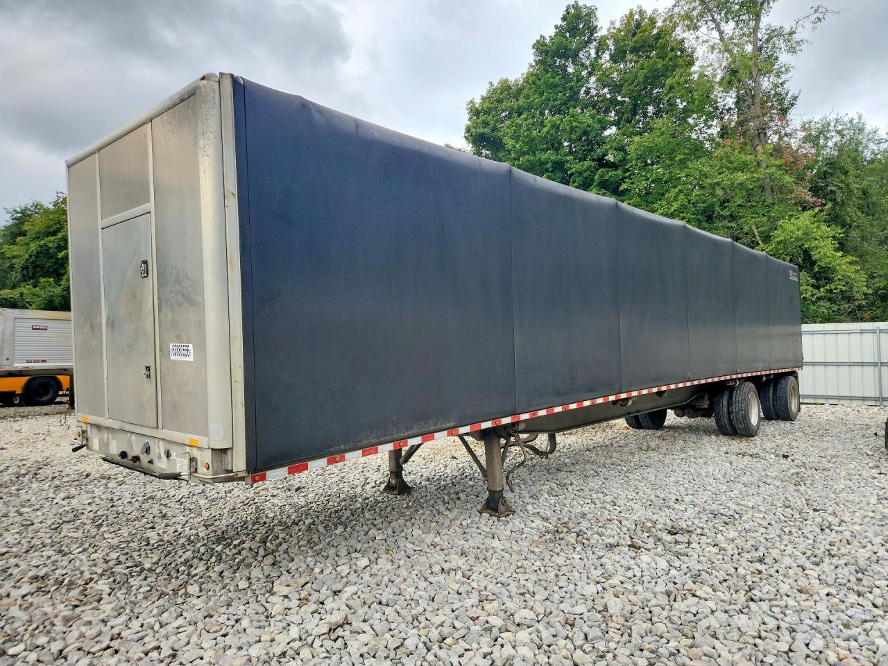 1989 RAVENDUCTS TRAILERS RAVENS SIDE CURTAIN TRAILER | 1R1F14822KE890400 | UPCARS