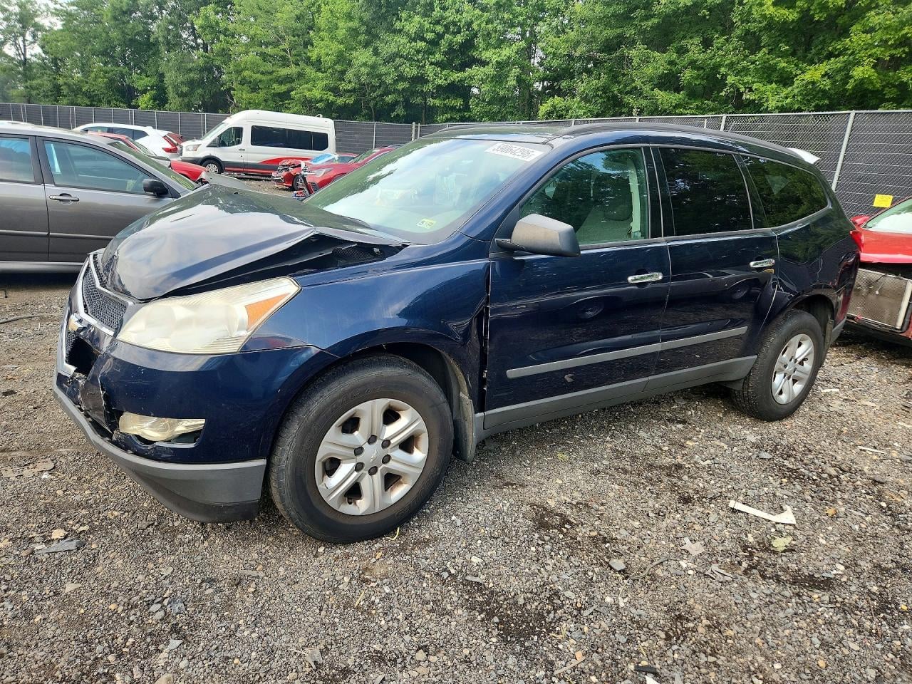 2011 CHEVROLET TRAVERSE LS | 1GNKVFED4BJ412841 | UPCARS