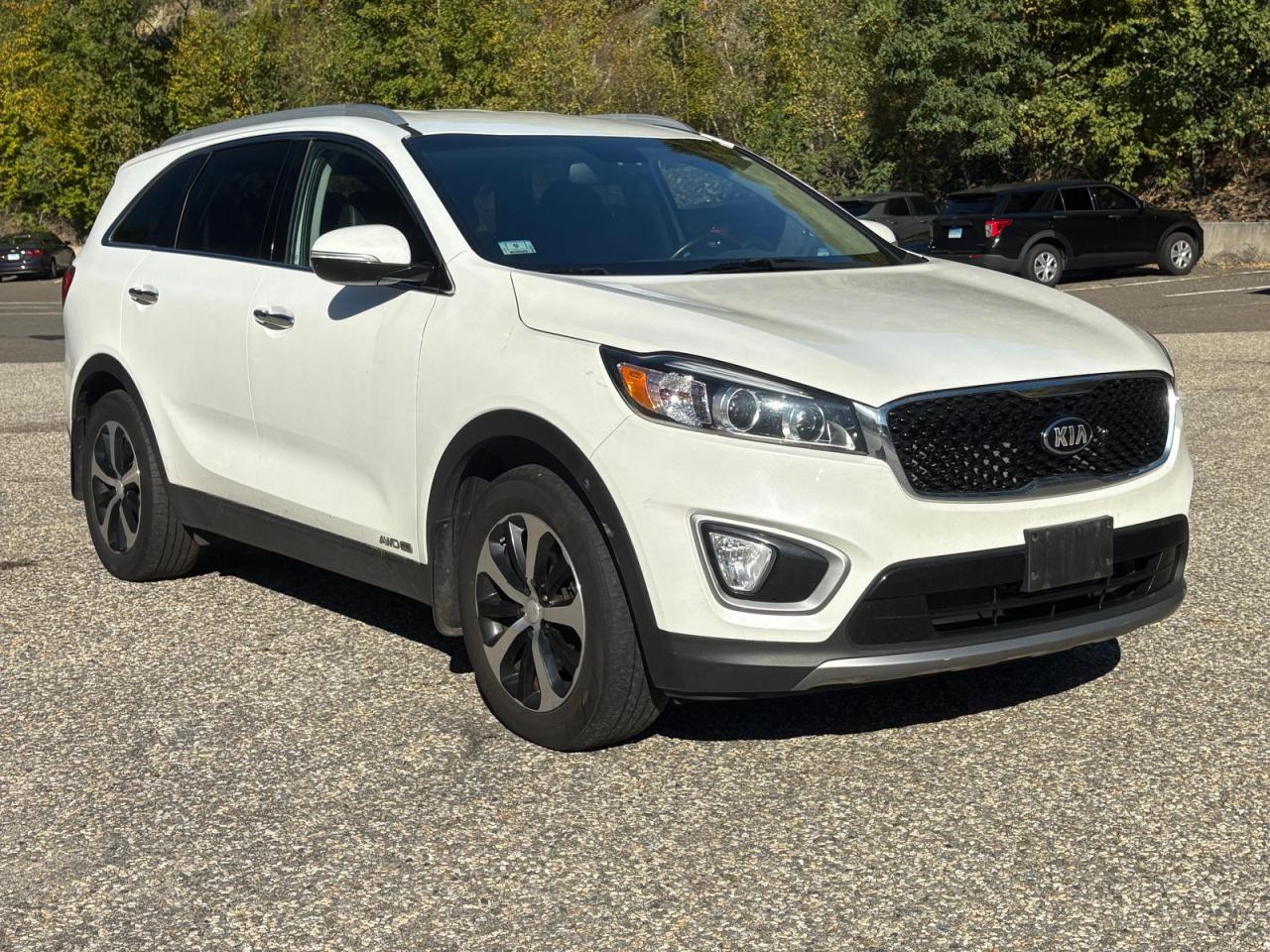 2018 KIA SORENTO EX | 5XYPHDA52JG375490 | UPCARS