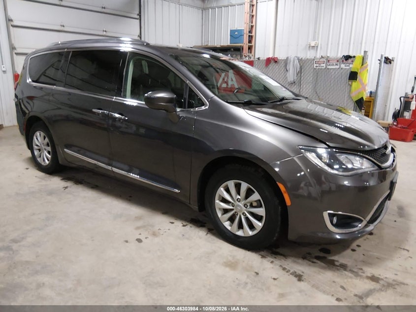2018 CHRYSLER PACIFICA TOURING L | 2C4RC1BG2JR246795 | UPCARS