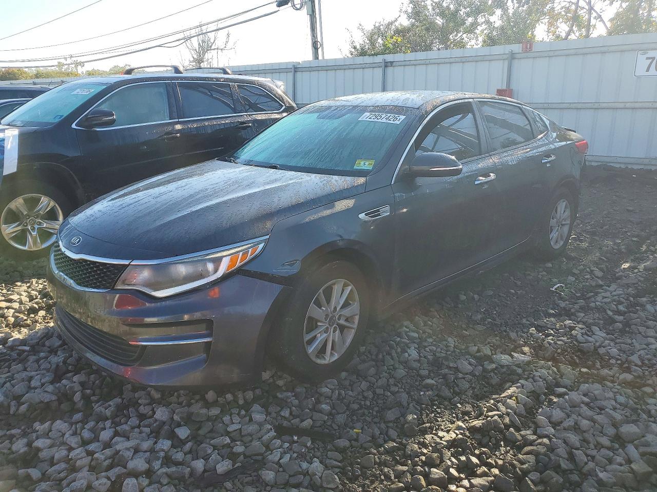 2017 KIA OPTIMA LX | 5XXGT4L38HG172399 | UPCARS