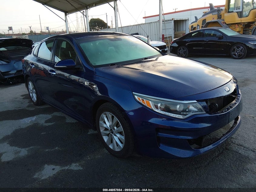2017 KIA OPTIMA EX | 5XXGU4L31HG158342 | UPCARS