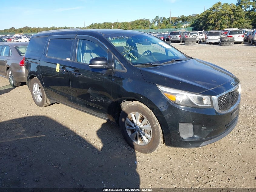 2018 KIA SEDONA LX | KNDMB5C15J6359081 | UPCARS