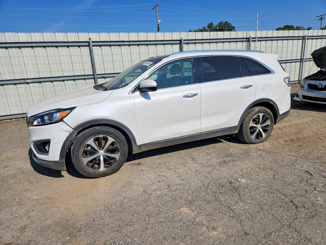 2017 KIA SORENTO EX | 5XYPH4A58HG201868 | UPCARS