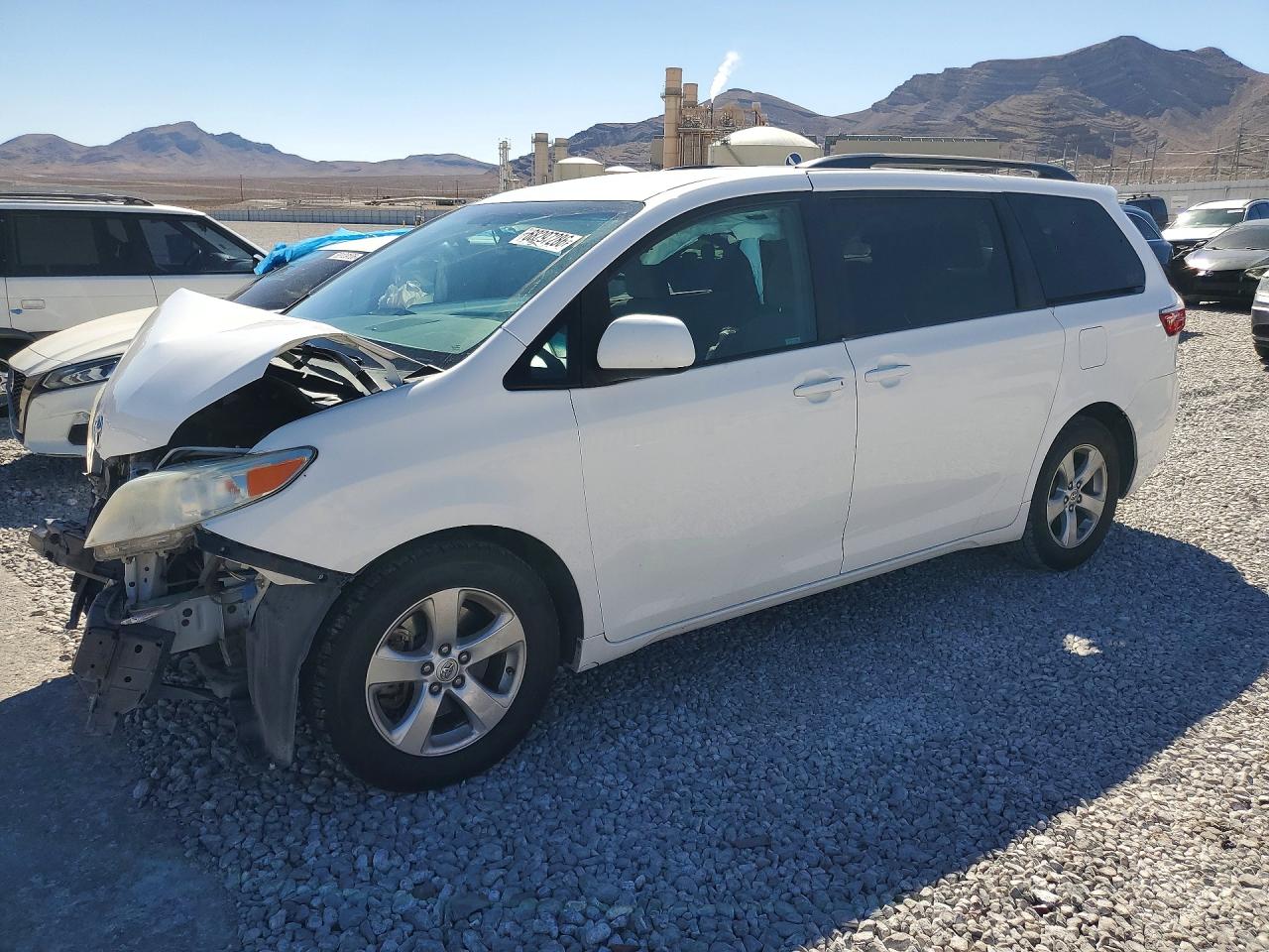 2015 TOYOTA SIENNA LE | 5TDKK3DC4FS587317 | UPCARS