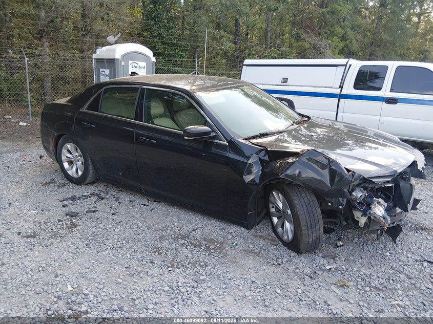 2015 CHRYSLER 300 LIMITED | 2C3CCAAG4FH922026 | UPCARS