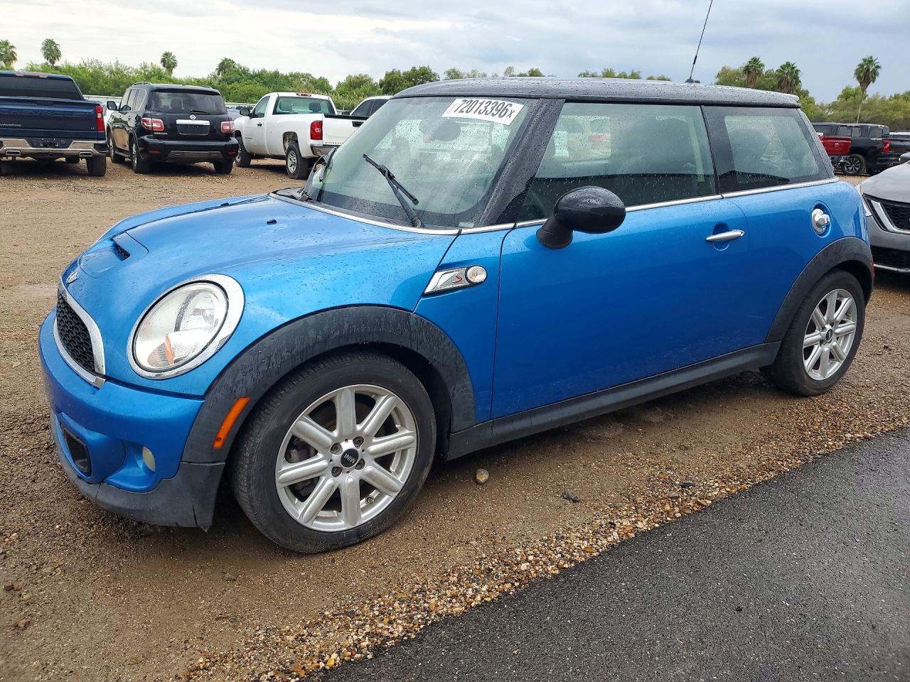 2011 MINI COOPER S | WMWSV3C57BTY14910 | UPCARS
