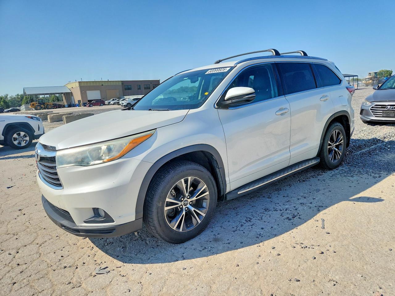 2016 TOYOTA HIGHLANDER XLE | 5TDJKRFH6GS328370 | UPCARS