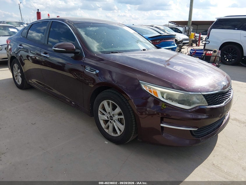 2018 KIA OPTIMA LX | 5XXGT4L32JG209971 | UPCARS