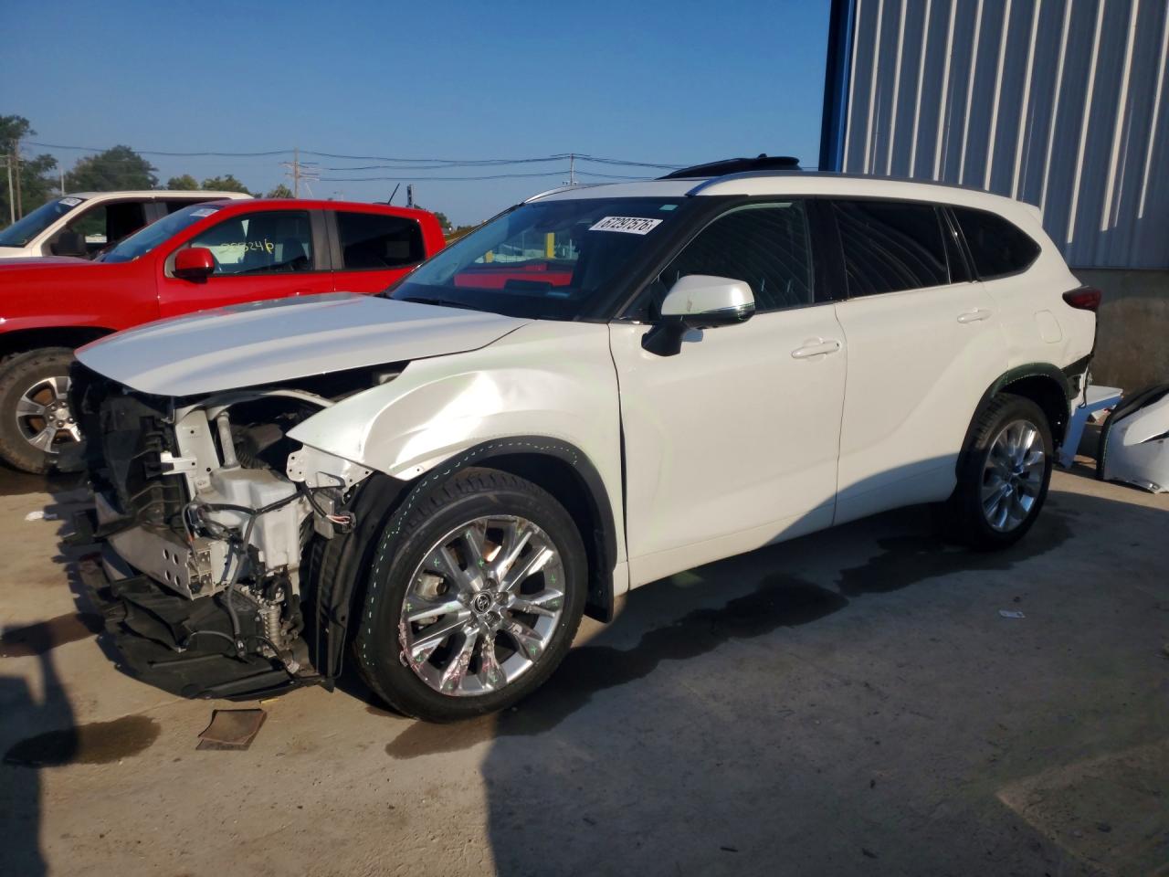 2022 TOYOTA HIGHLANDER LIMITED | 5TDDZRBH3NS163289 | UPCARS