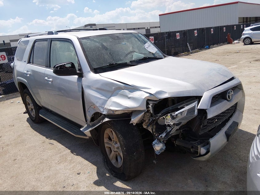 2019 TOYOTA 4RUNNER SR5 | JTEZU5JR0K5205678 | UPCARS