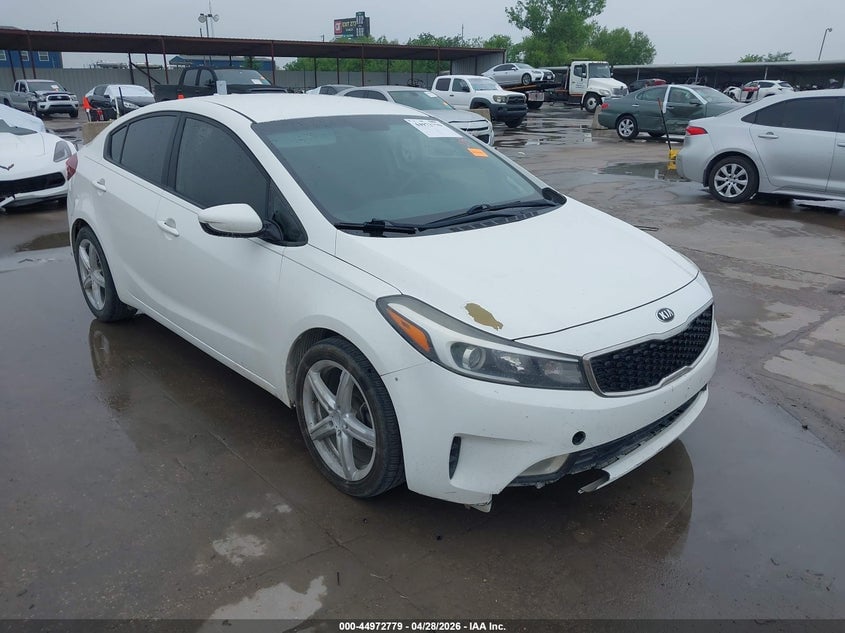 2017 KIA FORTE LX | 3KPFK4A75HE072564 | UPCARS
