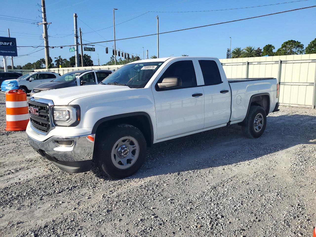 2017 GMC SIERRA C1500 | 1GTR1LEH4HZ394517 | UPCARS