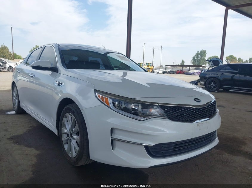 2018 KIA OPTIMA LX | 5XXGT4L33JG260136 | UPCARS