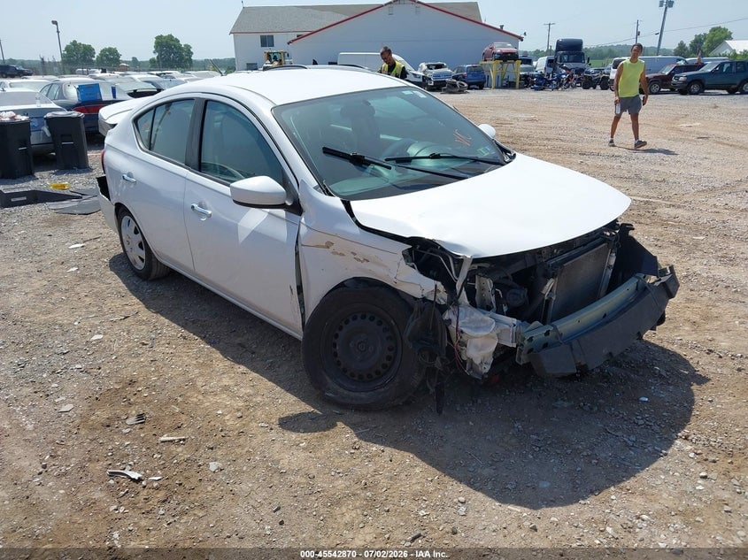 2019 NISSAN VERSA 1.6 SV | 3N1CN7AP5KL876137 | UPCARS