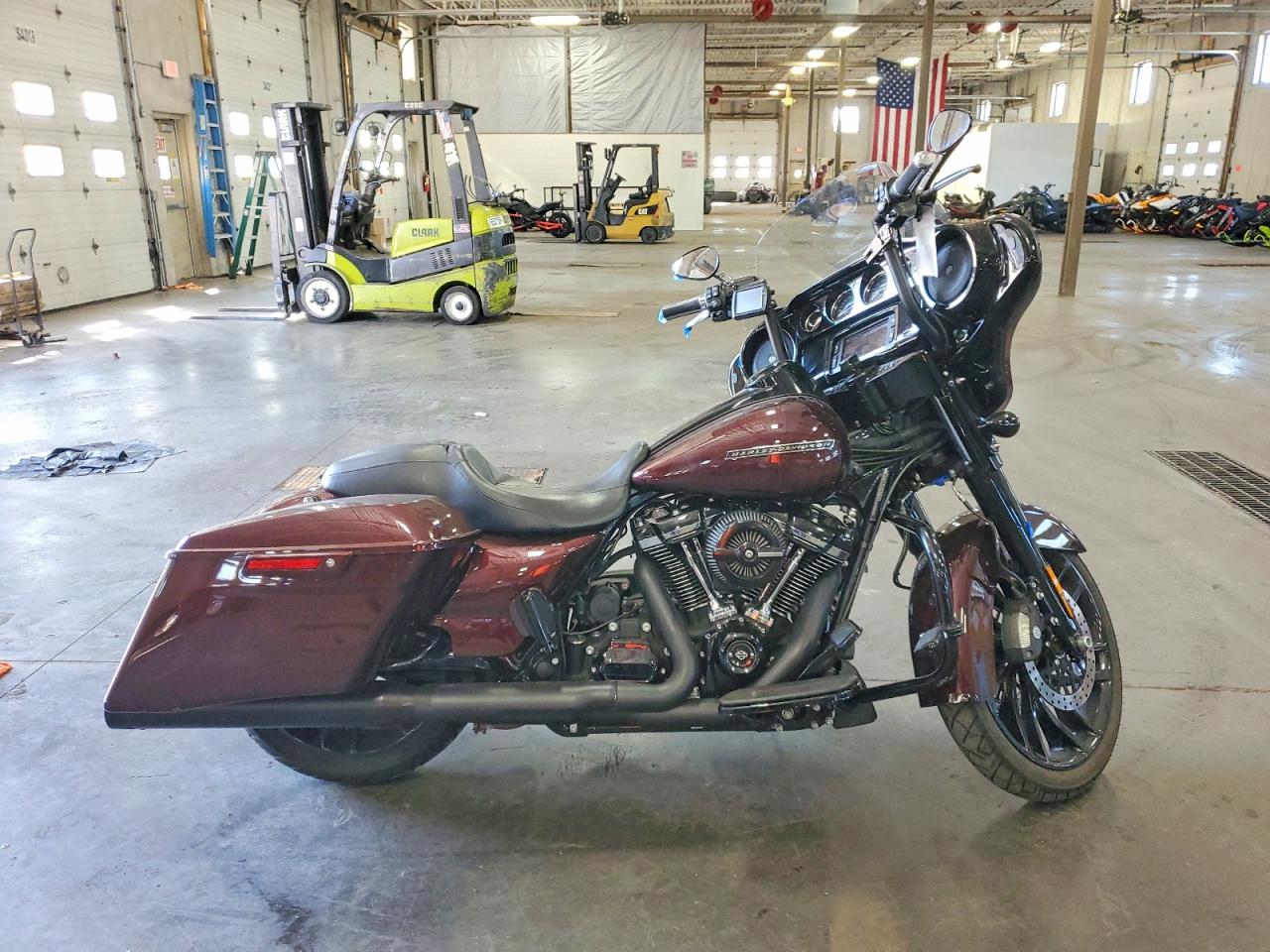 2018 HARLEY-DAVIDSON FL STREET GLIDE SPECIAL | 1HD1KRC1XJB631821 | UPCARS