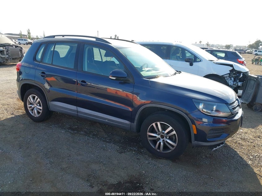 2015 VOLKSWAGEN TIGUAN S | WVGAV7AXXFW599498 | UPCARS