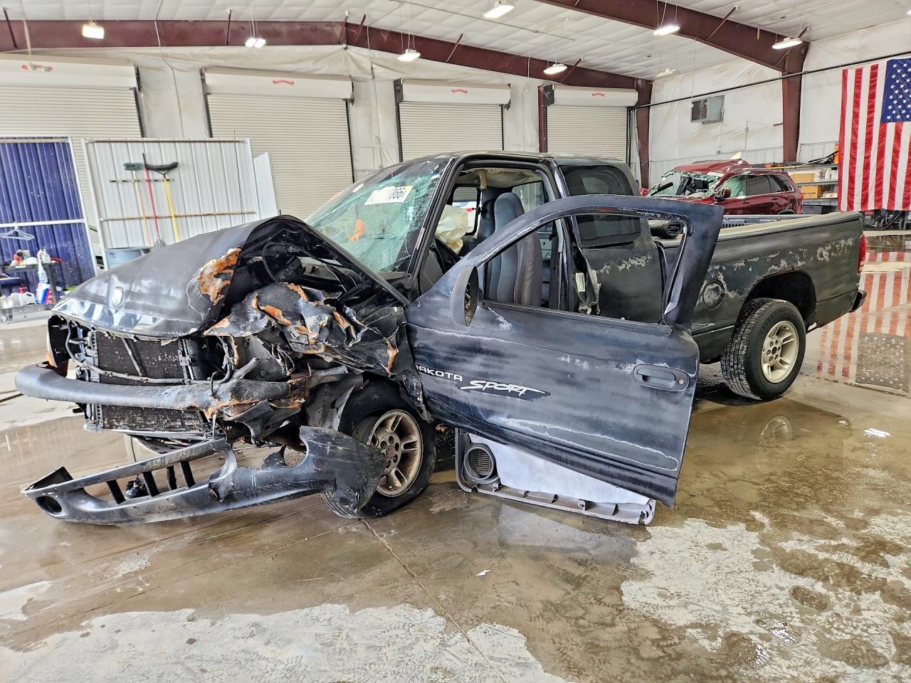 2000 DODGE DAKOTA | 1B7GL22X7YS572212 | UPCARS