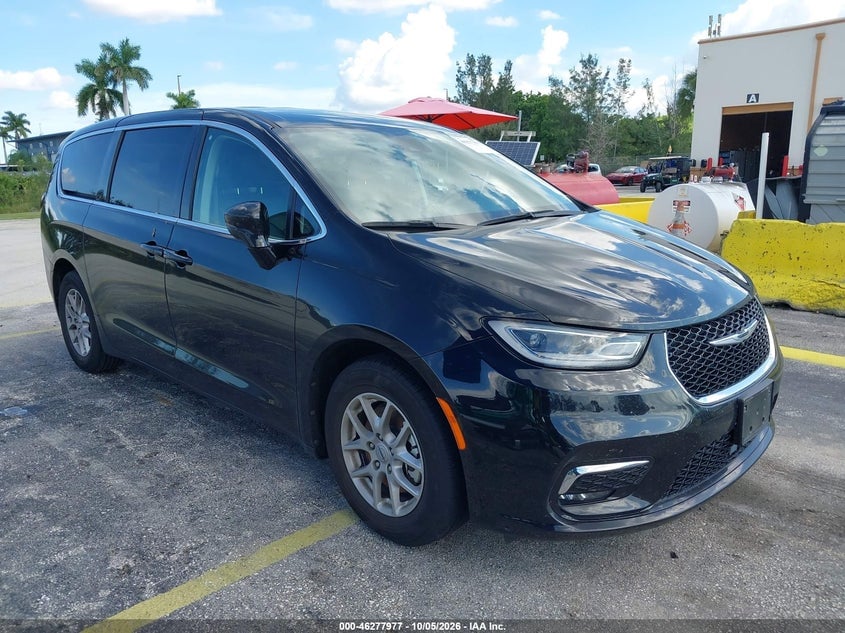 2024 CHRYSLER PACIFICA TOURING L | 2C4RC1BG3RR148810 | UPCARS