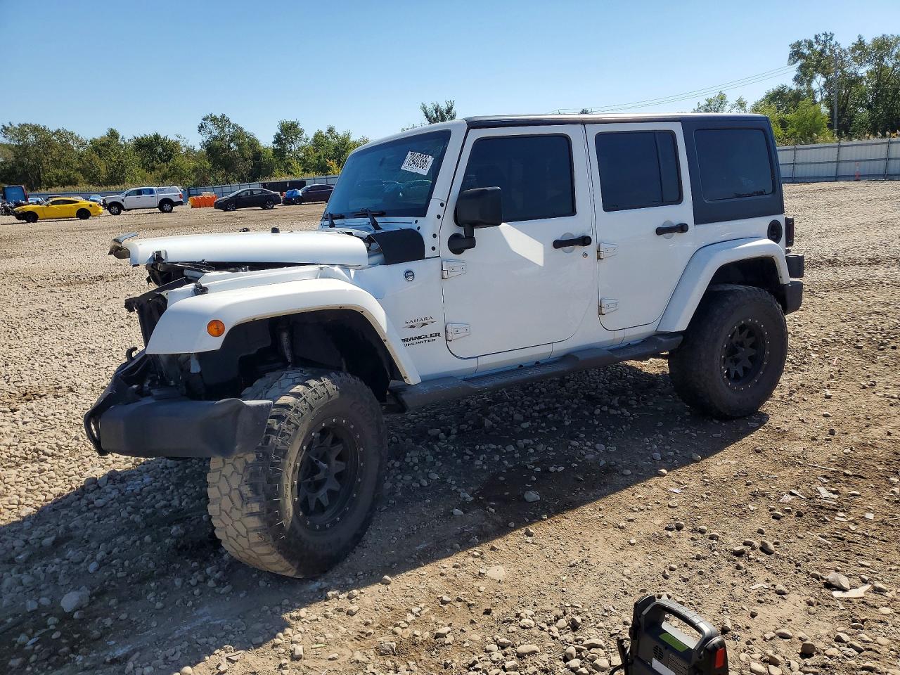 2016 JEEP WRANGLER SAHARA | 1C4BJWEG6GL221240 | UPCARS