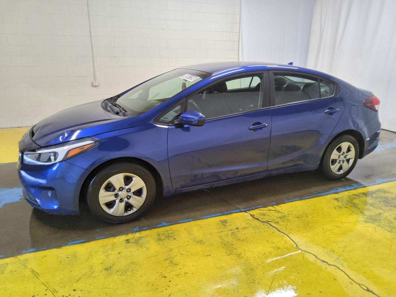 2018 KIA FORTE LX | 3KPFK4A71JE167984 | UPCARS