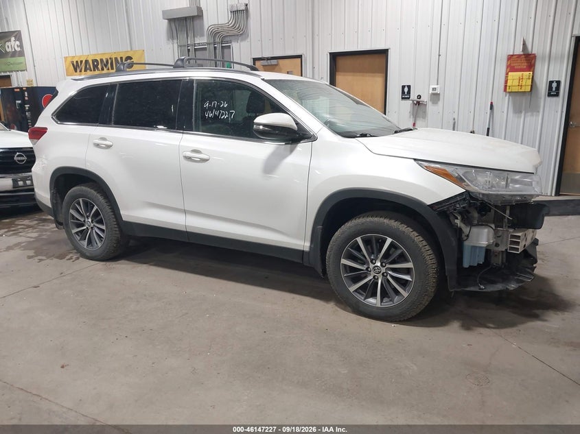 2019 TOYOTA HIGHLANDER XLE | 5TDJZRFH6KS565106 | UPCARS