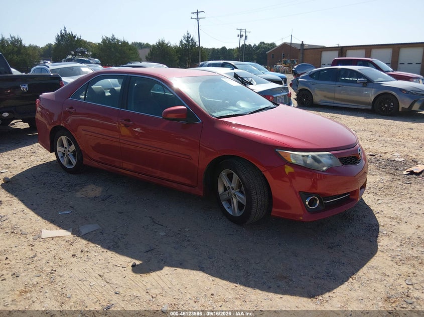 2014 TOYOTA CAMRY SE | 4T1BF1FK2EU755250 | UPCARS