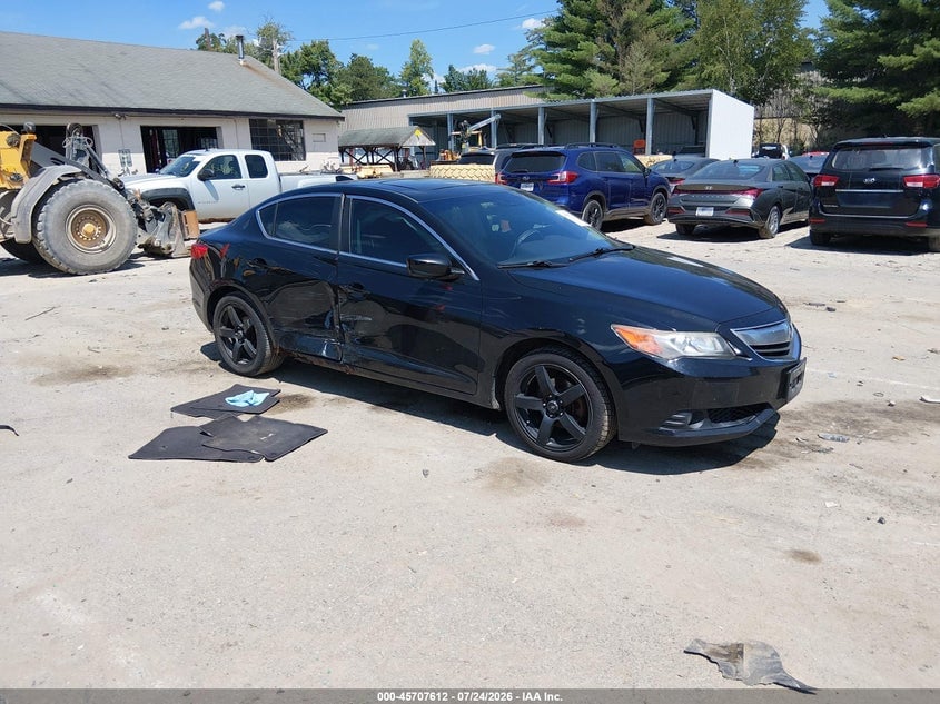 2013 ACURA ILX 2.0L | 19VDE1F75DE006086 | UPCARS