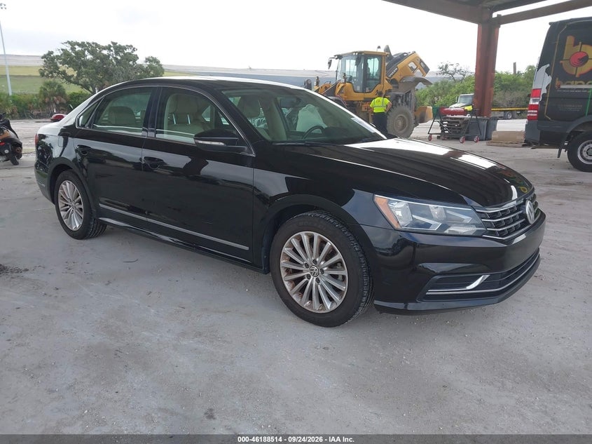 2016 VOLKSWAGEN PASSAT 1.8T SE | 1VWBS7A3XGC045666 | UPCARS
