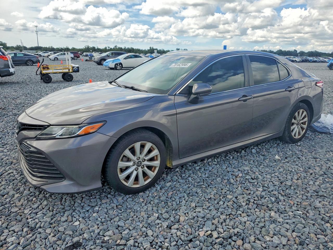 2018 TOYOTA CAMRY LE | 4T1B11HK4JU639005 | UPCARS