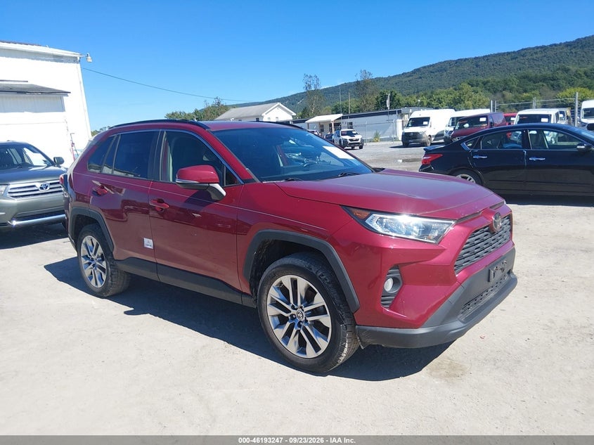2021 TOYOTA RAV4 XLE PREMIUM | JTMA1RFV8MD076265 | UPCARS